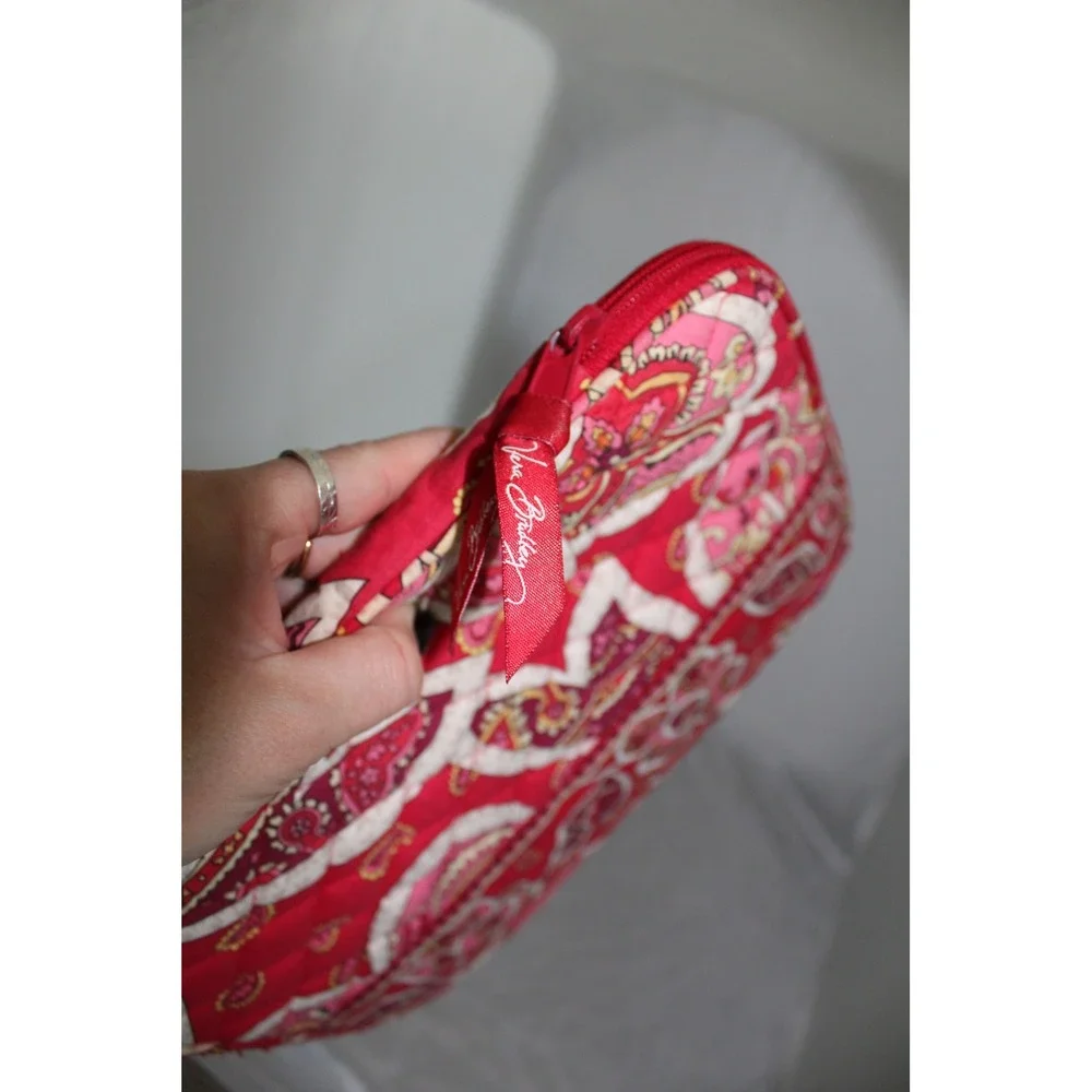 Vera Bradley Rosie Posies Tablet e-Reader Pouch Retired 2012 Red Floral Paisley‎